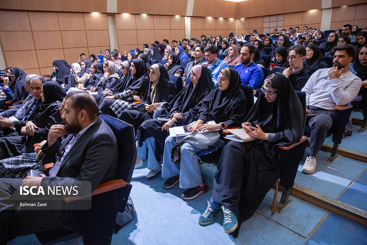 روز نخست کارگاه "از ذهن تا مدیا"