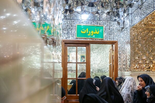 نذورات آستان قدس رضوی با فناوری‌های نوین گسترش یافت