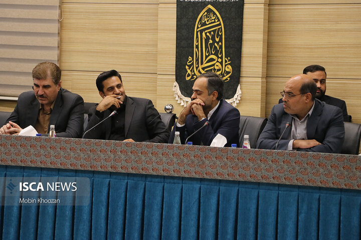 شورای آموزش و پرورش استان یزد با حضور وزیر