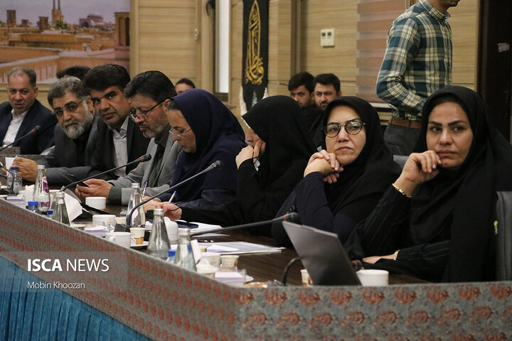 شورای آموزش و پرورش استان یزد با حضور وزیر