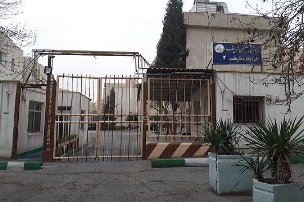 وقتی بی‌برنامگی از آب هم سبقت گرفت/ دانشجویان خوابگاه شریف در بحران شبانه بی‌آبی