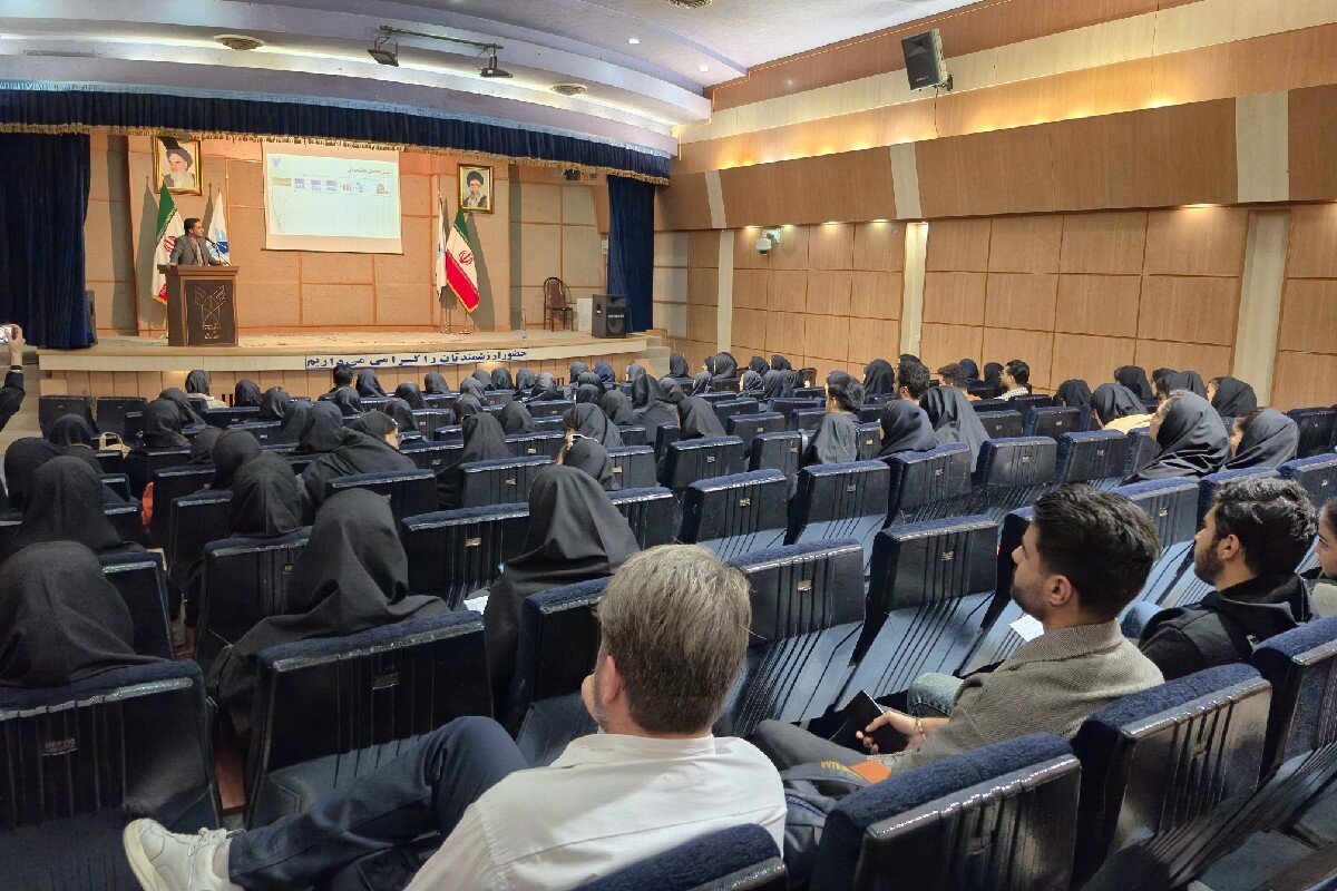 کارگاه توجیهی طرح کارآموزی «پویش» ویژه دانشجویان رشته علوم تربیتی