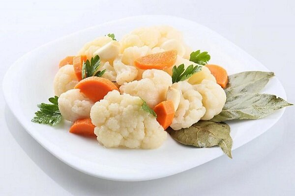 آموزش آشپزی / طرز تهیه گل کلم شور خانگی