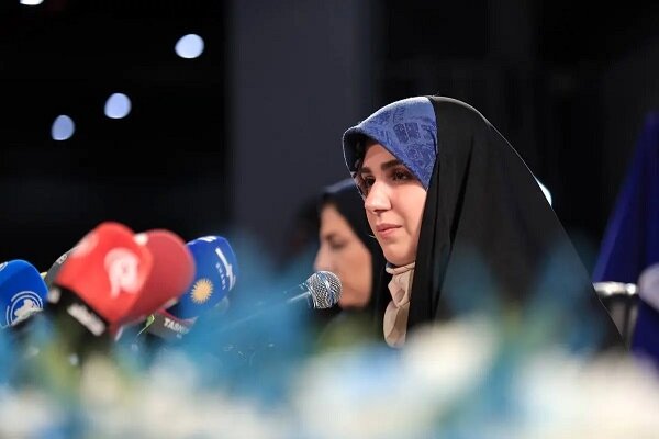 پُرکاریِ پیرکاری در ایکس پُرکاریِ پیرکاری در ایکس