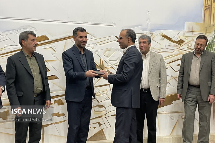 کارکنان سازمان مدیریت و برنامه‌ریزی، پیاده‌نظام‌های خط مقدم توسعه و پیشرفت کشور هستند