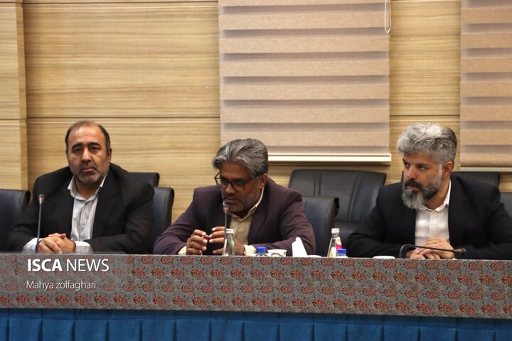 نشست هم‌اندیشی اعضای ستاد انتخابات استان یزد با اصحاب رسانه