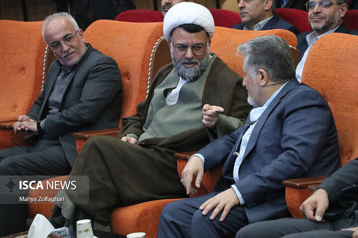 بازدید یک‌روزه بیژن رنجبر، رئیس دانشگاه آزاد اسلامی، از واحد یزد