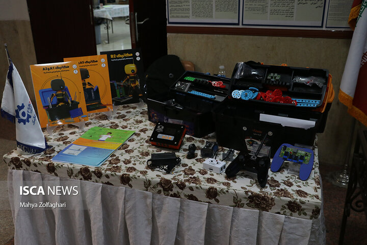 بازدید یک‌روزه بیژن رنجبر، رئیس دانشگاه آزاد اسلامی، از واحد یزد