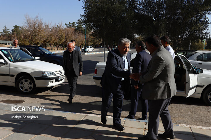 بازدید یک‌روزه بیژن رنجبر، رئیس دانشگاه آزاد اسلامی، از واحد یزد