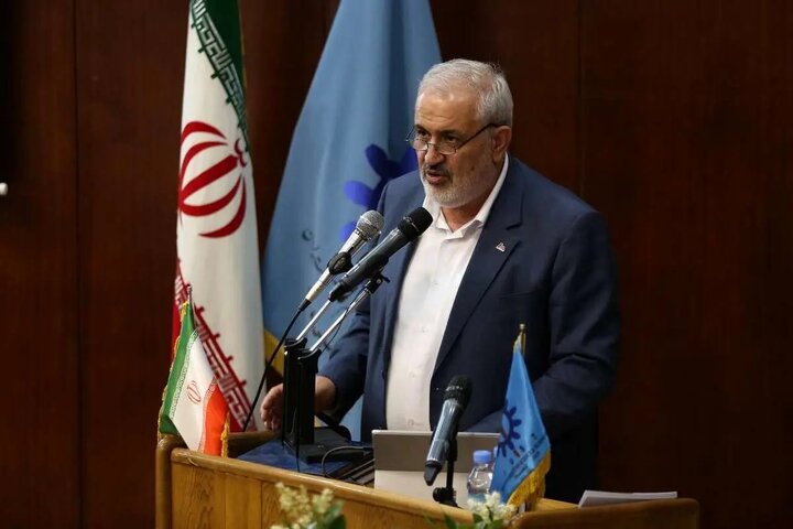 وزیر نیرو: ایران تبدیل به کارگاه بزرگ توسعه تجدیدپذیرها شده است