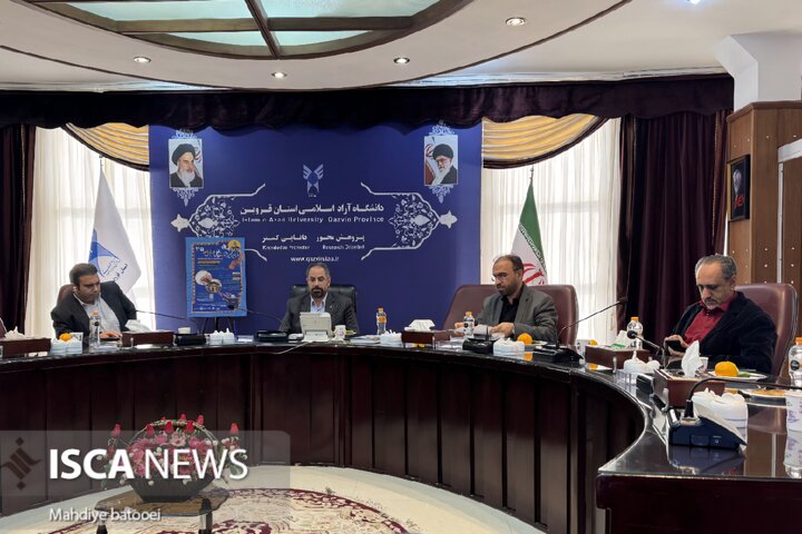 اولین نشست کمیته استانی پنجمین جشنواره بین‌المللی خوشنویسی «جلوه» در قزوین برگزار شد