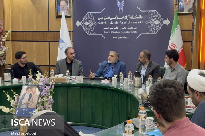 تأکید نماینده مردم قزوین بر نقش مردم در پیروزی‌های اخیر منطقه‌ای