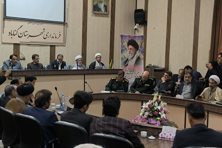 رفع مشکل آب و توسعه راه‌های شهرستان در اولویت پیگیری‌هاست