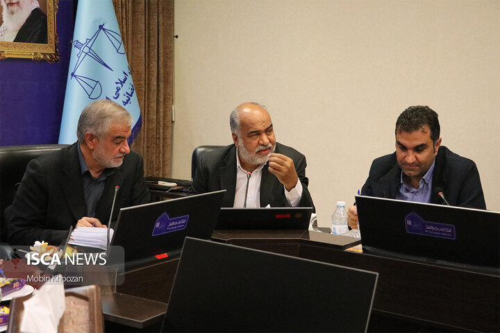 شورای معاونین دادگستری استان یزد با حضور نمایندگان مردم یزد