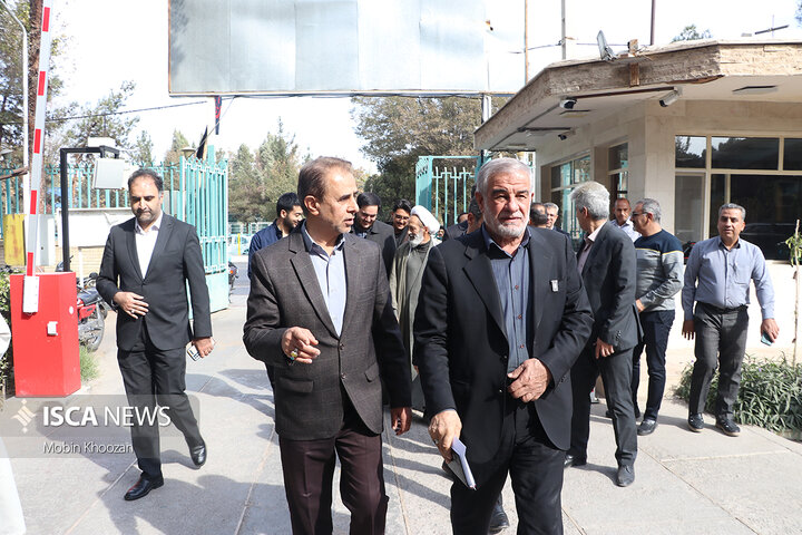 بازدید نماینده یزد از دانشگاه ملّی مهارت استان با حضور هیئت رئیسه دانشگاه