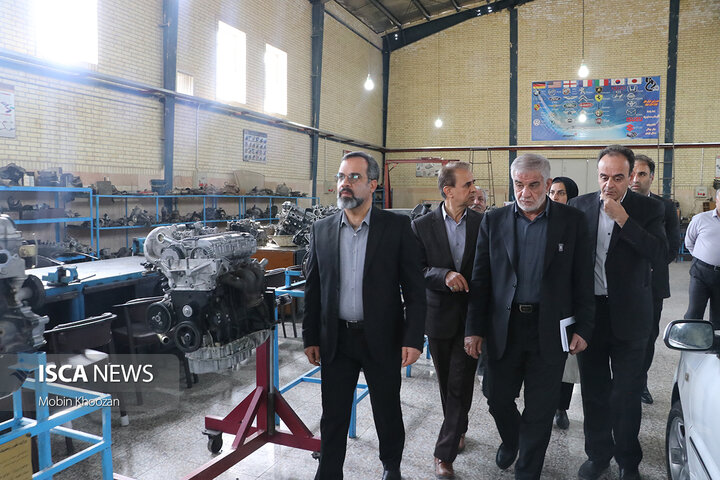 بازدید نماینده یزد از دانشگاه ملّی مهارت استان با حضور هیئت رئیسه دانشگاه