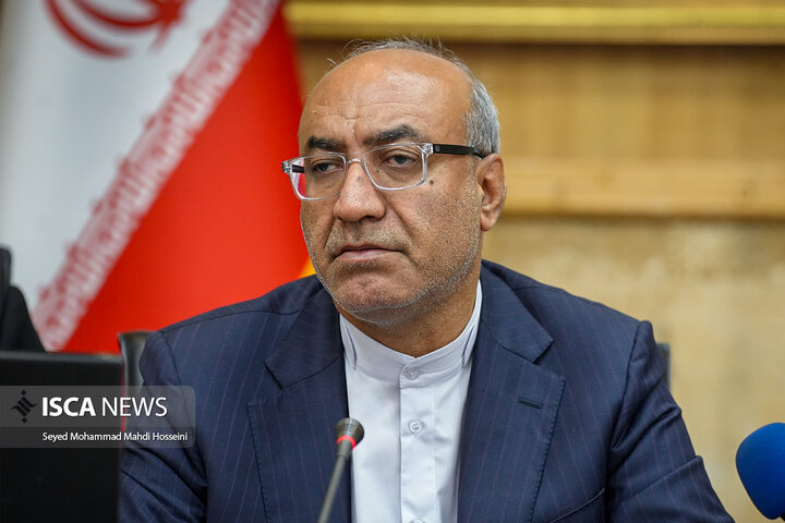 فعالان سیاسی و احزاب نقش کلیدی در توسعه استان دارند/ همراهی احزاب و فعالان سیاسی باعث پیشبرد پروژه‌های ملی و استانی