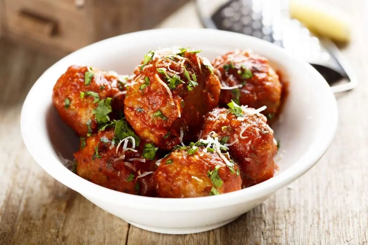 آموزش آشپزی / طرز تهیه کوفته قلقلی ایتالیایی با ترکیب برنده گوشت و پنیر