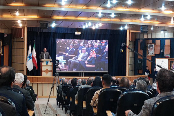 واقفان پیشگامان حل مسائل جامعه در هر دوره بوده‌اند