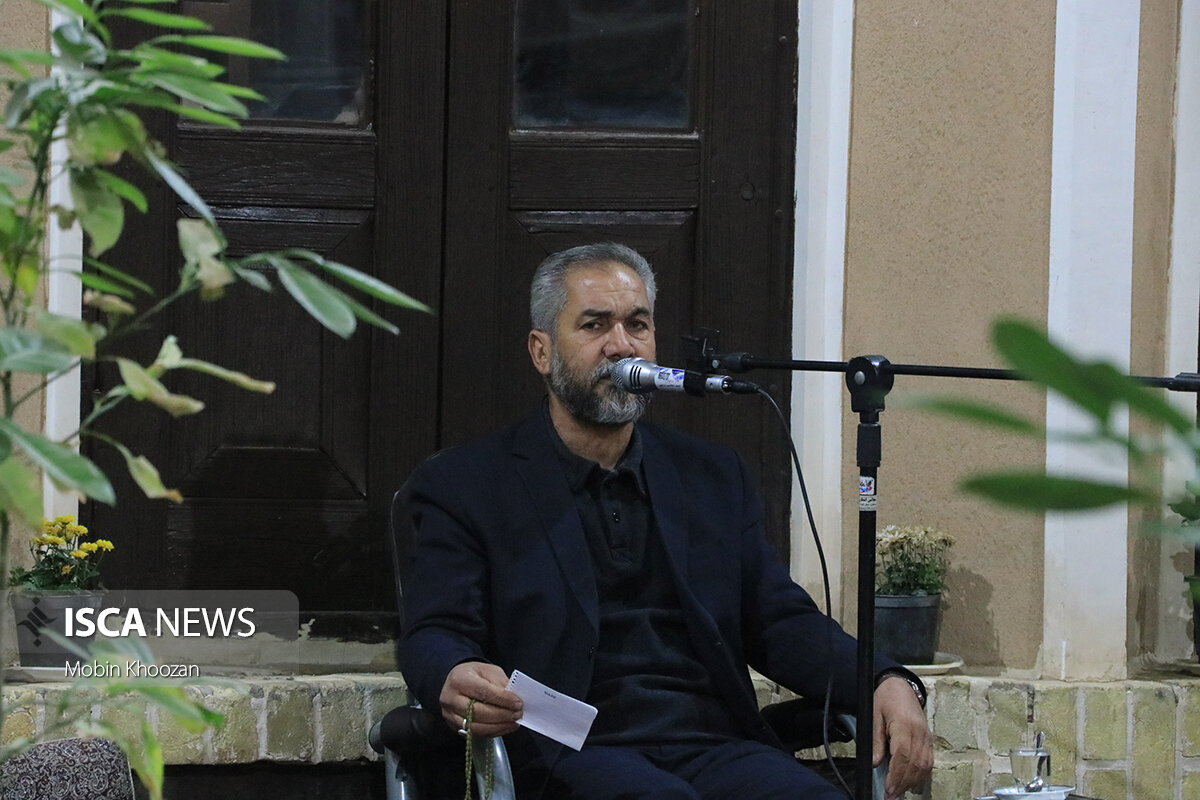 مراسم روضهخوانی حضرت زهرا (س) در خانه تشکلهای مردم نهاد یزد مراسم روضهخوانی حضرت زهرا (س) در خانه تشکلهای مردم نهاد یزد