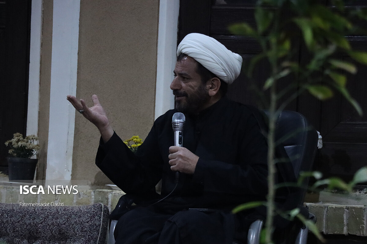 مراسم روضهخوانی حضرت زهرا (س) در خانه تشکلهای مردم نهاد یزد مراسم روضهخوانی حضرت زهرا (س) در خانه تشکلهای مردم نهاد یزد