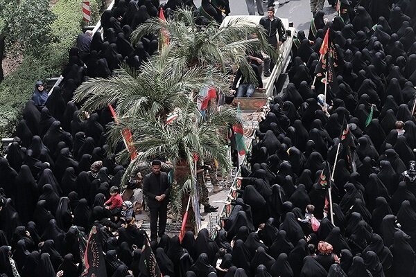 آغاز مراسم تشییع ۱۰۰ شهید گمنام در تهران / سردار رادان: قدرت ایران در همبستگی و تبعیت از رهبری است