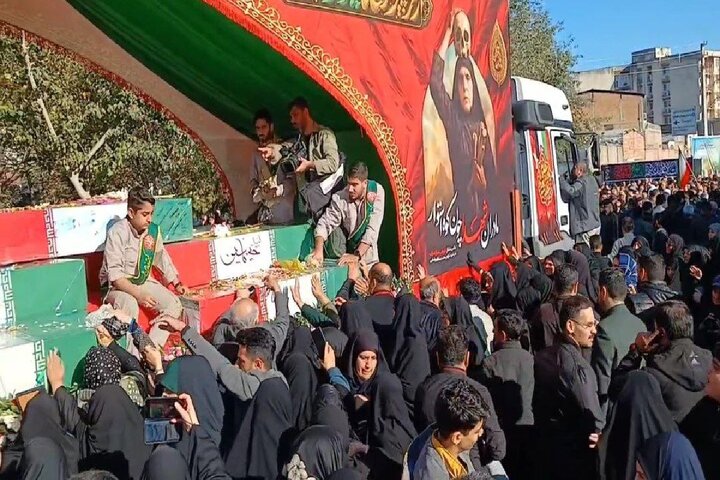 آئین تشییع پیکر ده شهید گمنام در ساری برگزار شد