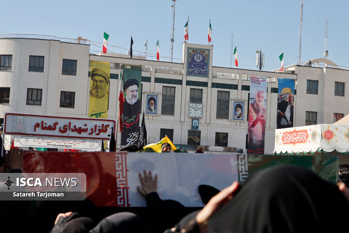 تشییع پیکر مطهر ۱۳ شهید گمنام دوران دفاع مقدس در مشهد