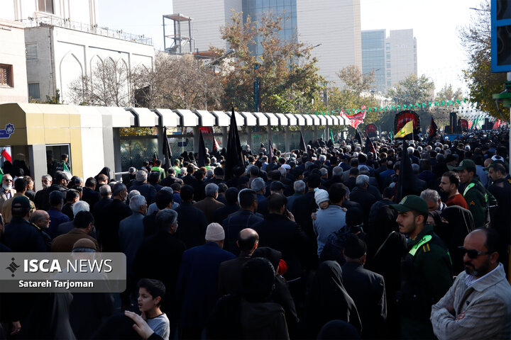 تشییع پیکر مطهر ۱۳ شهید گمنام دوران دفاع مقدس در مشهد