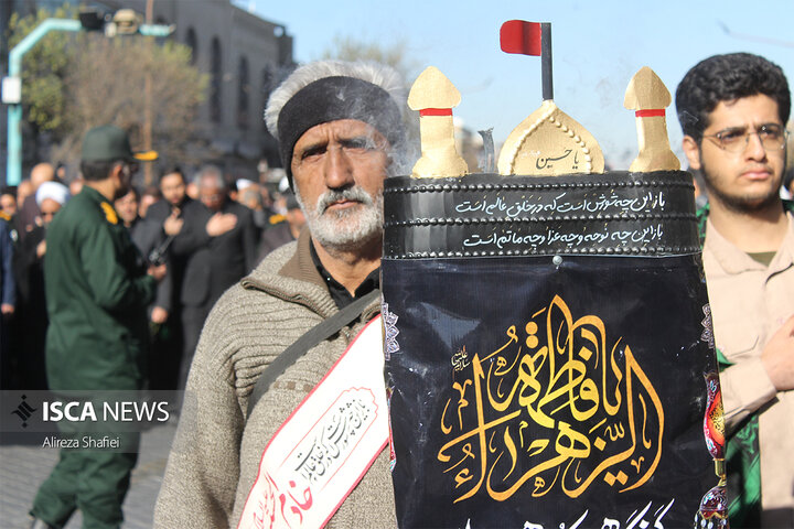 تشییع شهدای گمنام استان یزد با حضور مردم