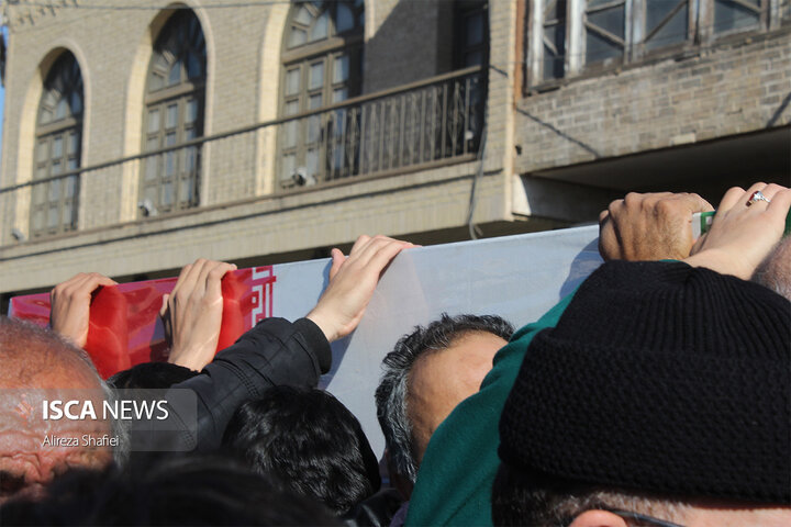 تشییع شهدای گمنام استان یزد با حضور مردم