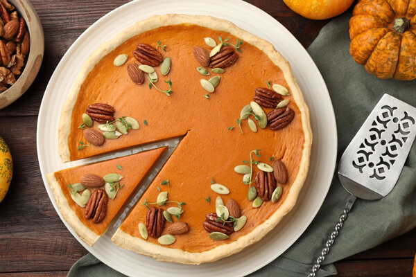 آموزش شیرینی پزی / طرز تهیه پای کدو حلوایی با رنگ و طعم عالی