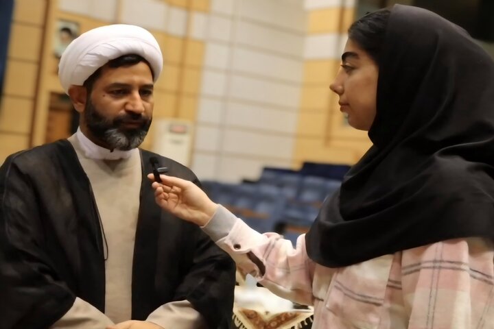 انتقال دانش کافی نیست، استادان باید نقش تربیتی خود را فعال کنند