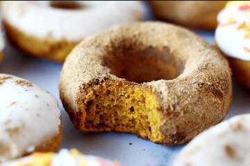 آموزش شیرینی پزی / طرز تهیه دونات کدو حلوایی