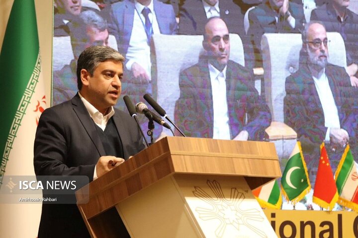 همایش بین المللی سرمایه گذاری در استان اردبیل