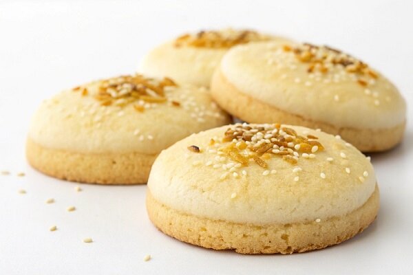 آموزش شیرینی پزی / طرز تهیه کلوچه نرم و خوش‌عطر مناسب عصرانه