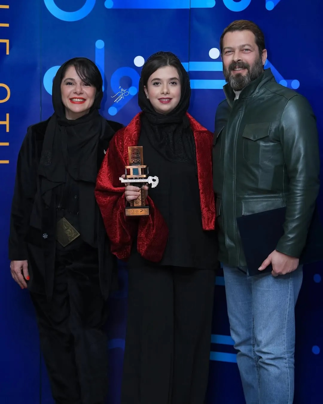 خانم دوربینی جشنواره‌های سینمایی ایران/ هزینه بیت المال برای دعوت از بی‌رزومه‌ها و بی استعدادها