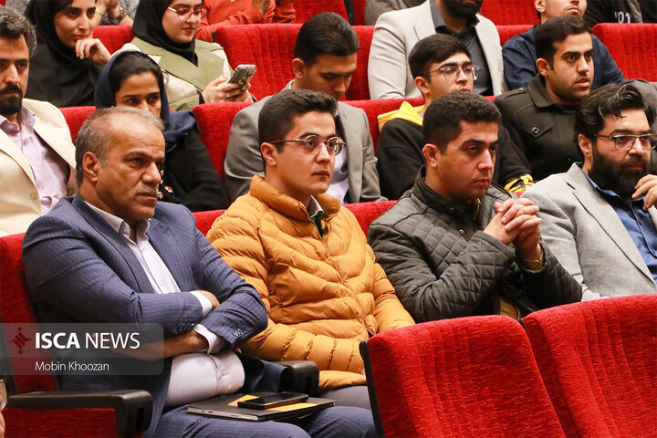 برگزاری سلسله جلسات انتقال تجربه EMEX در دانشگاه یزد با حضور مدیر هتل اسپیناس پالاس