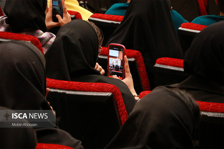 برگزاری سلسله جلسات انتقال تجربه EMEX در دانشگاه یزد با حضور مدیر هتل اسپیناس پالاس