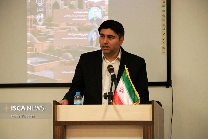 نشست تخصصی توسعه پایدار گردشگری در دانشگاه یزد، گفت‌وگوی مشترک مدیریت شهری و دانشجویان