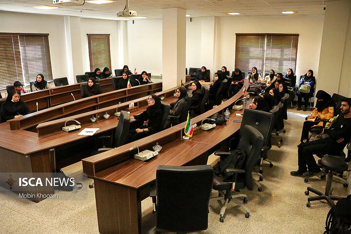 نشست تخصصی توسعه پایدار گردشگری در دانشگاه یزد، گفت‌وگوی مشترک مدیریت شهری و دانشجویان