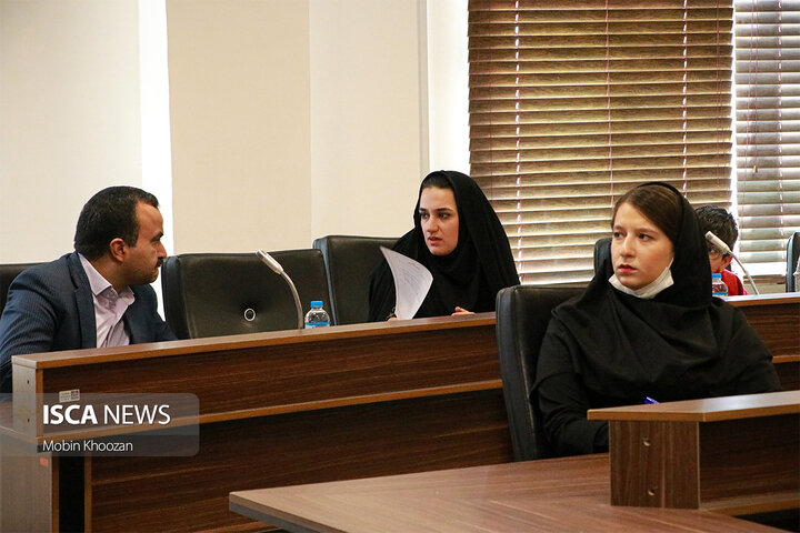 نشست تخصصی توسعه پایدار گردشگری در دانشگاه یزد، گفت‌وگوی مشترک مدیریت شهری و دانشجویان