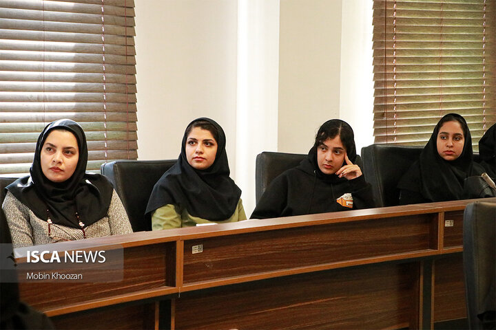 نشست تخصصی توسعه پایدار گردشگری در دانشگاه یزد، گفت‌وگوی مشترک مدیریت شهری و دانشجویان