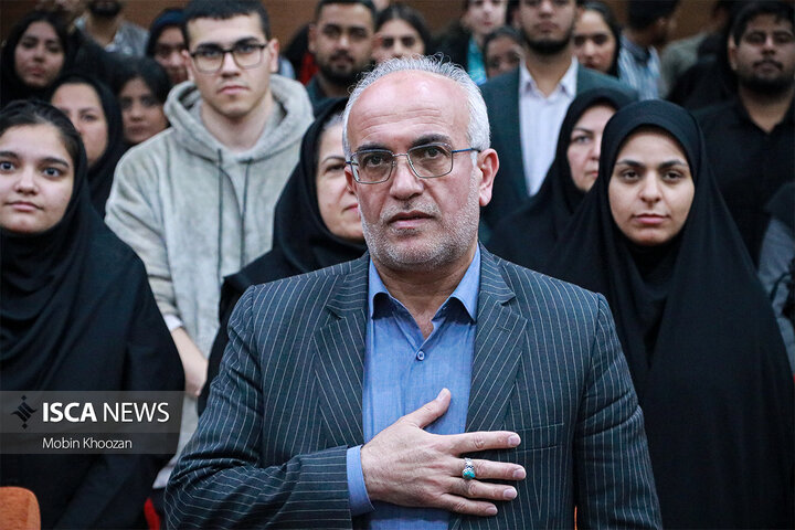 نشست آشنایی نودانشجویان رشته حقوق در دانشگاه آزاد اسلامی یزد