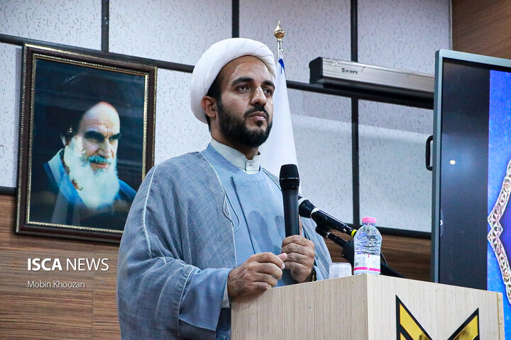 نشست آشنایی نودانشجویان رشته حقوق در دانشگاه آزاد اسلامی یزد