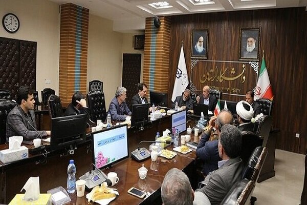 شوراهای صنفی باید در مدیریت دانشگاه نقش‌آفرین‌تر شوند