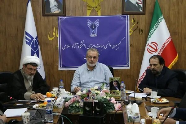 ۴۰ درصد بودجه واحدهای دانشگاه آزاد باید از درآمدهای غیرشهریه‌ای تأمین شود