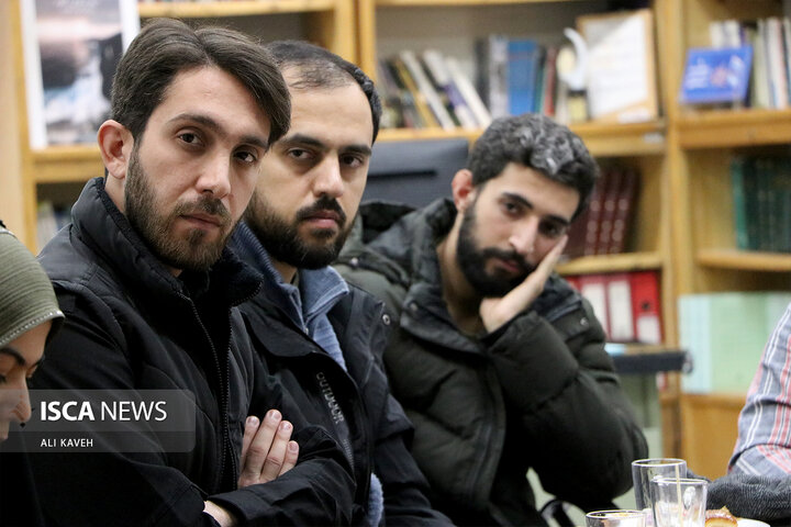 نشست دانشجویی ایسکانیوز