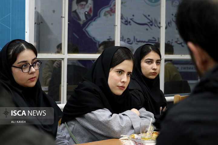 نشست دانشجویی ایسکانیوز