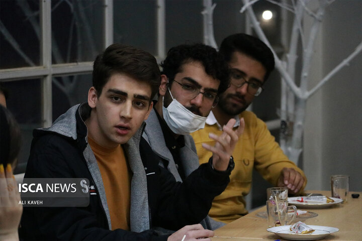 نشست دانشجویی ایسکانیوز